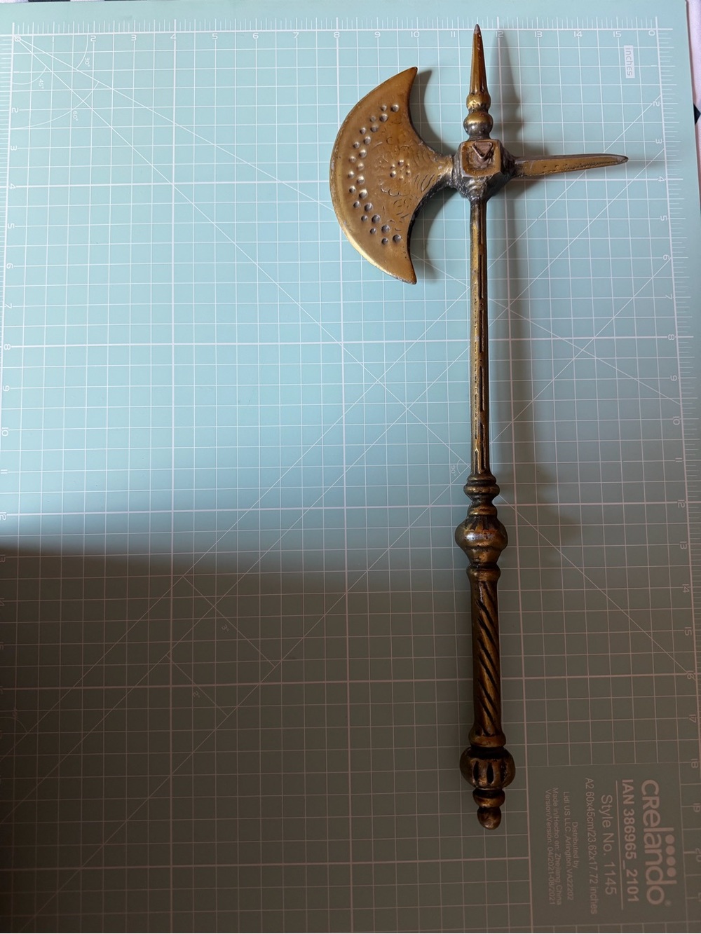 Vintage Antique-Style Decorative Wall Battle Axe in Brass Finish - Picture 2 of 6